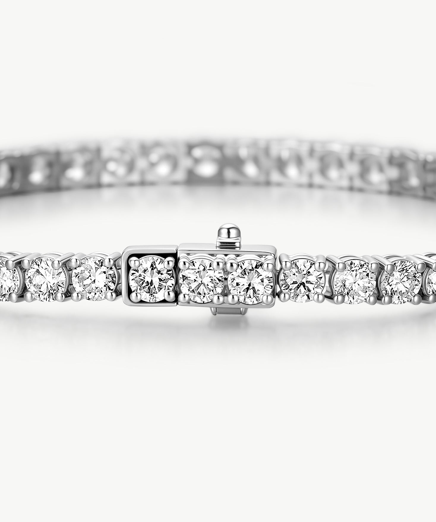8ct Lab-Grown Diamond Tennis Bracelet in 18K White Gold | Belvria