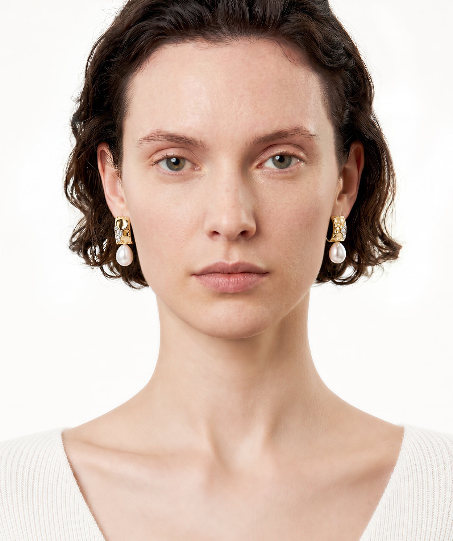 Freshwater Pearl Sculptural Hoop Earrings | Belvria