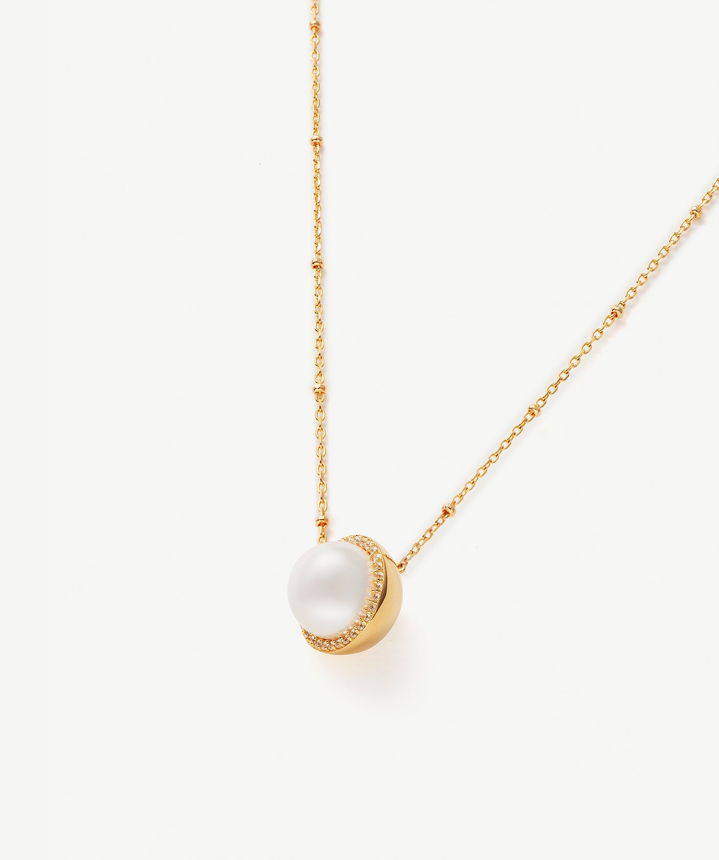 Gold Pearl Pendant Necklace | Belvria
