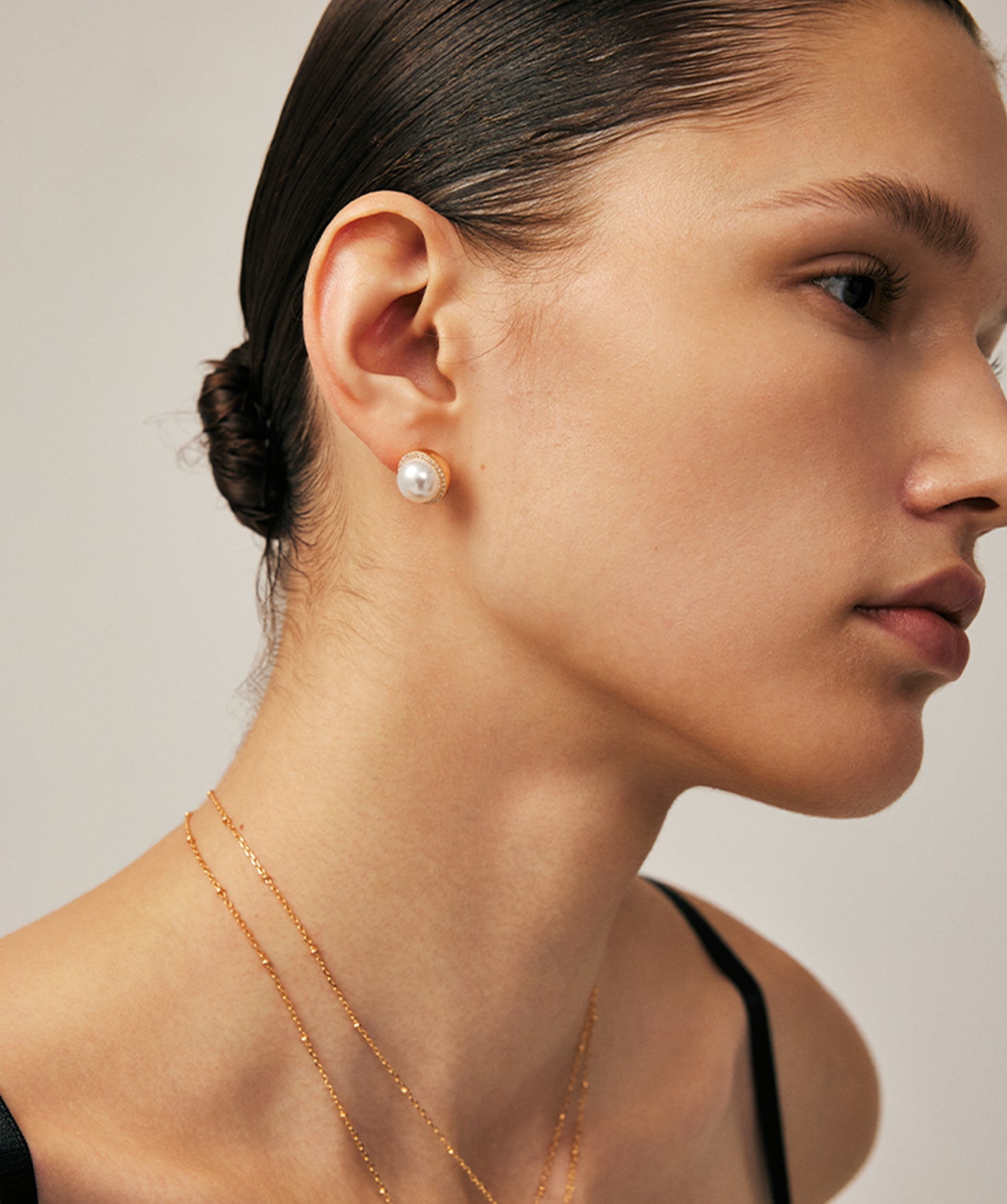 Pearl Halo Stud Earrings in Gold Vermeil | Belvria