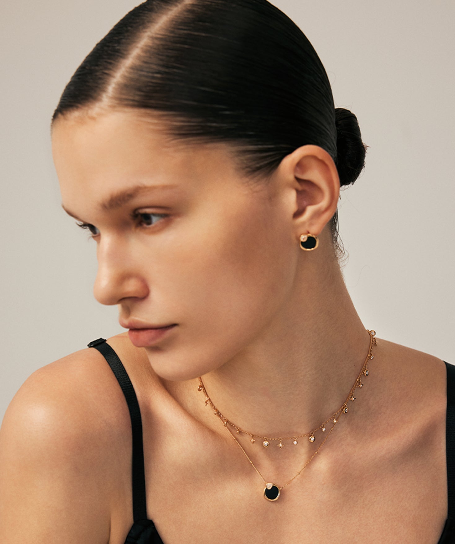 Black Agate Stud Earrings in Gold Vermeil | Belvria