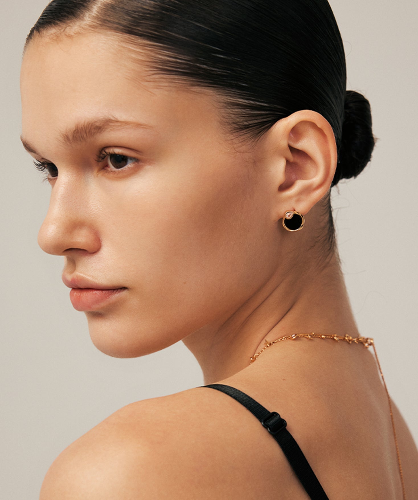 Black Agate Stud Earrings in Gold Vermeil | Belvria