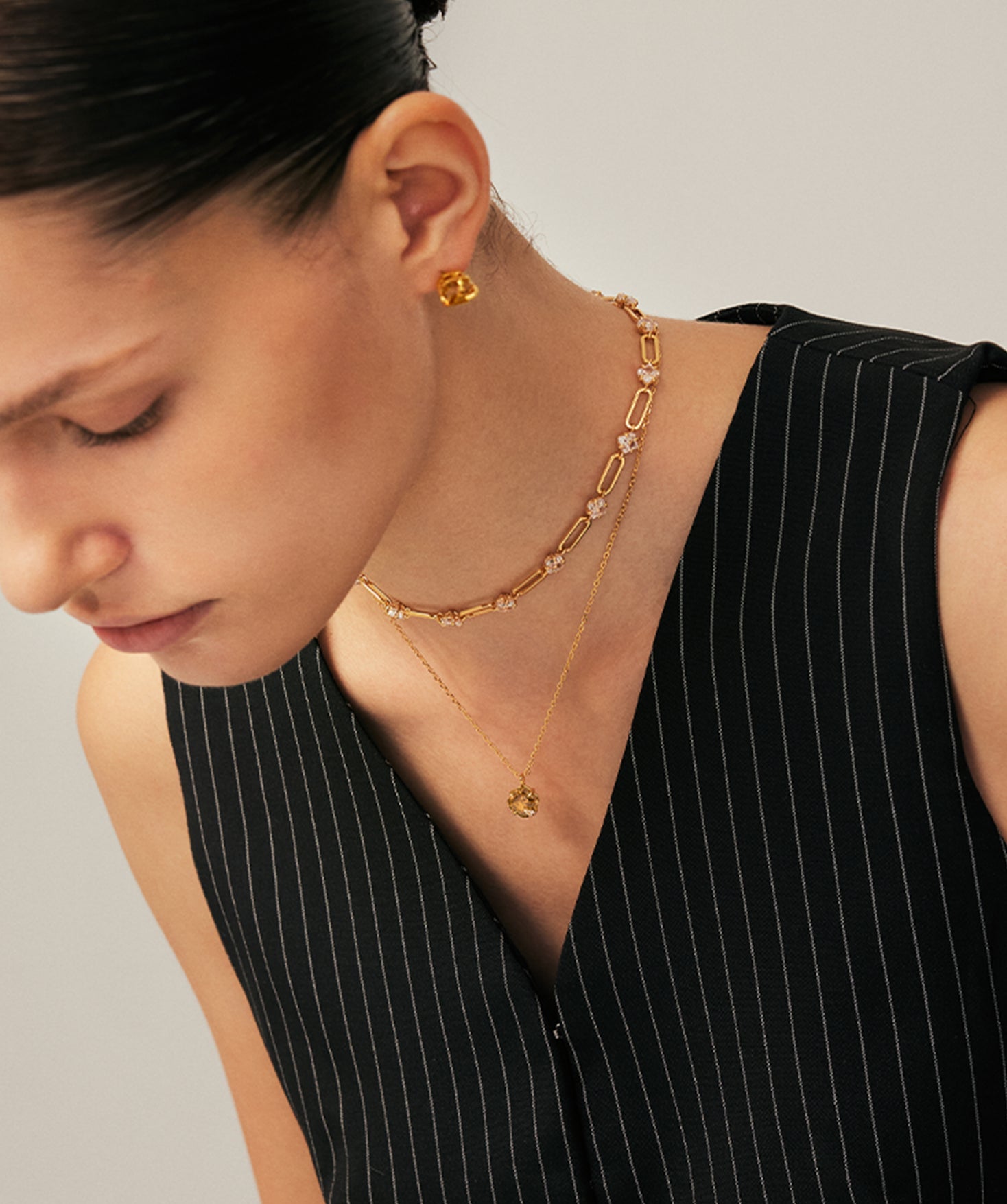 Champagne Solitaire Pendant Necklace | Belvria