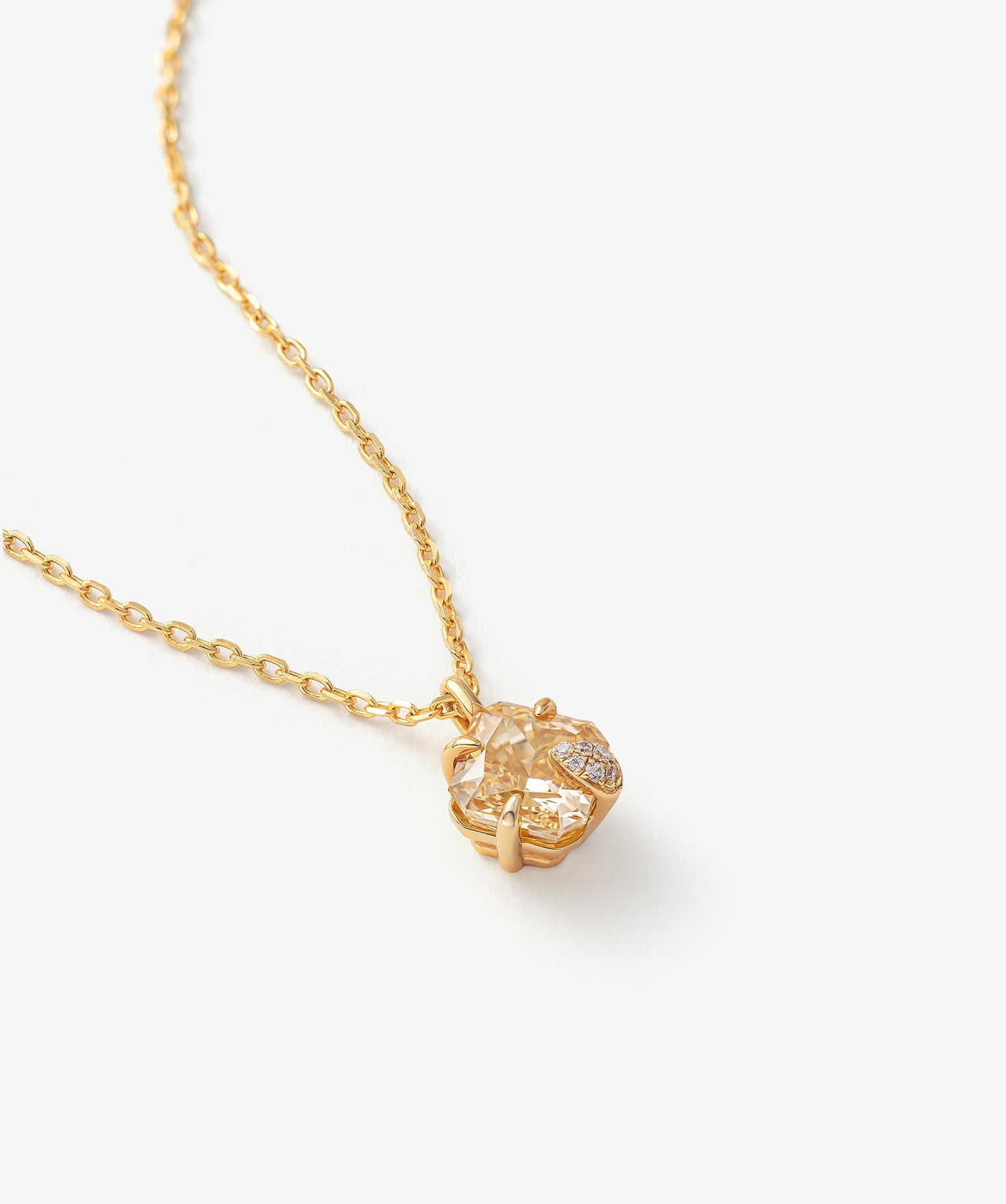 Champagne Solitaire Pendant Necklace | Belvria